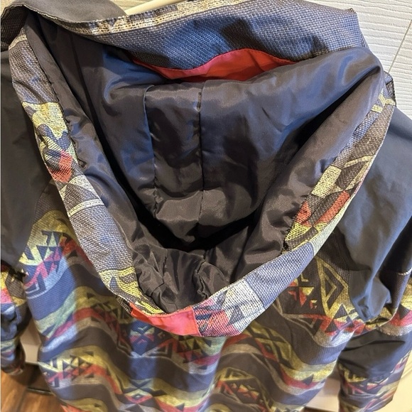 Burton Snowboarding Jacket - Picture 12 of 12